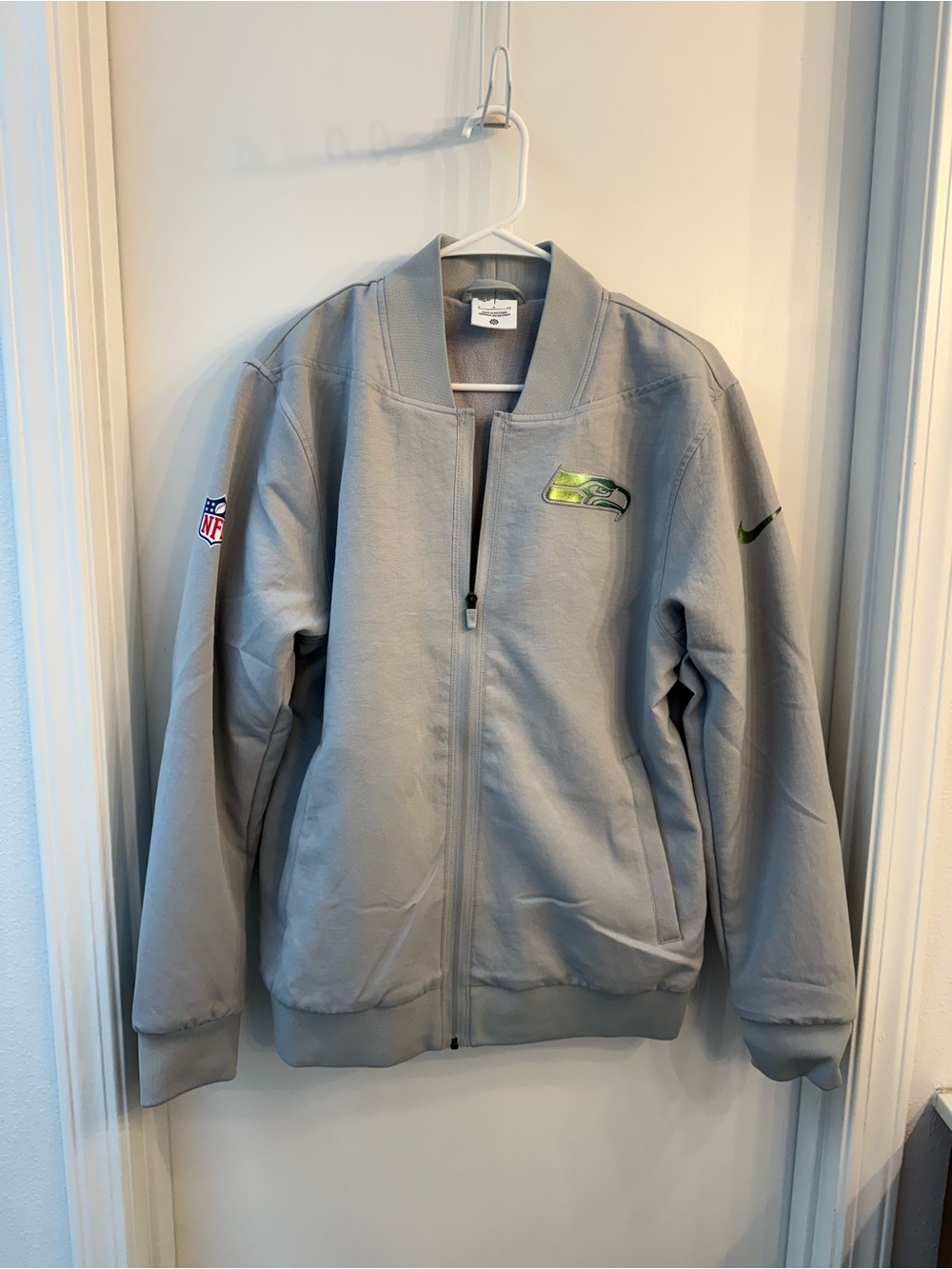 Nike Seattle Seahawks rivalries sideline collection bomber jacket size small